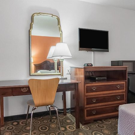 Motel 6 Hope, Ar Luaran gambar