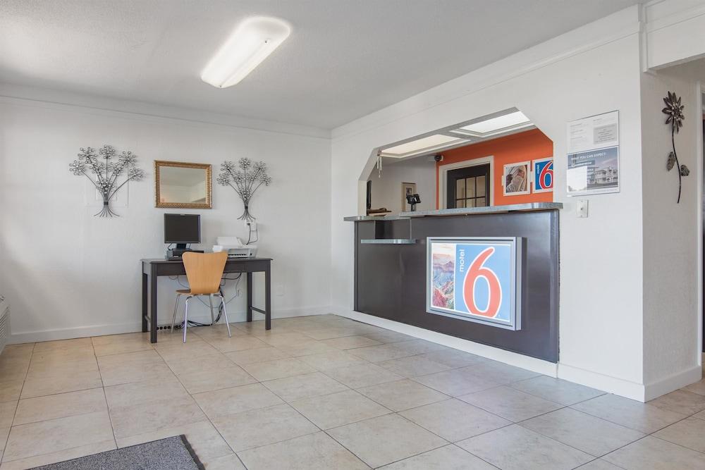 Motel 6 Hope, Ar Luaran gambar