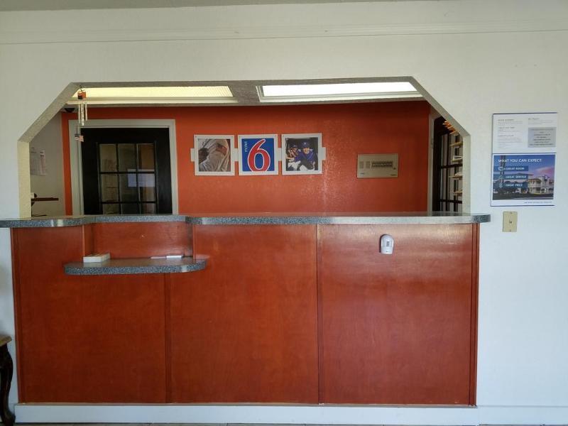 Motel 6 Hope, Ar Luaran gambar